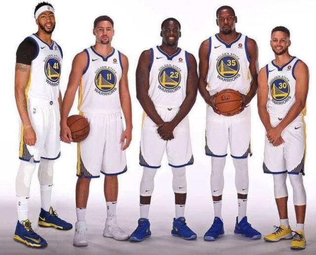 福布斯25年NBA球员收入排名！三人破亿，库里打破詹姆斯统治登顶